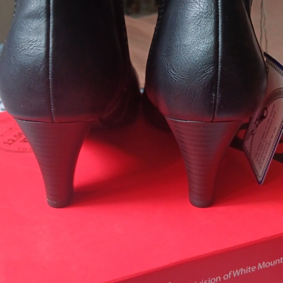 Rialto booties - Picture 3 of 3